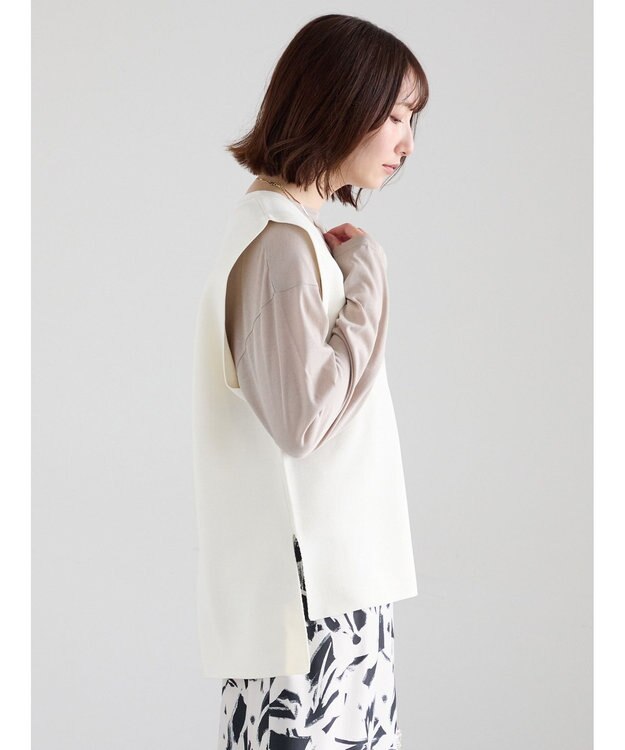 Te chichi Vネックニットベスト オフホワイト