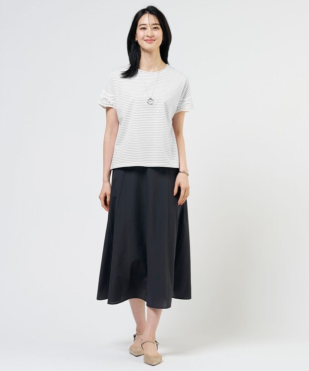 J.PRESS LADIES S 【一枚で着映え・シーンレスに活躍】コットンスムース レースデザイン カットソー オフ×ネイビー系1