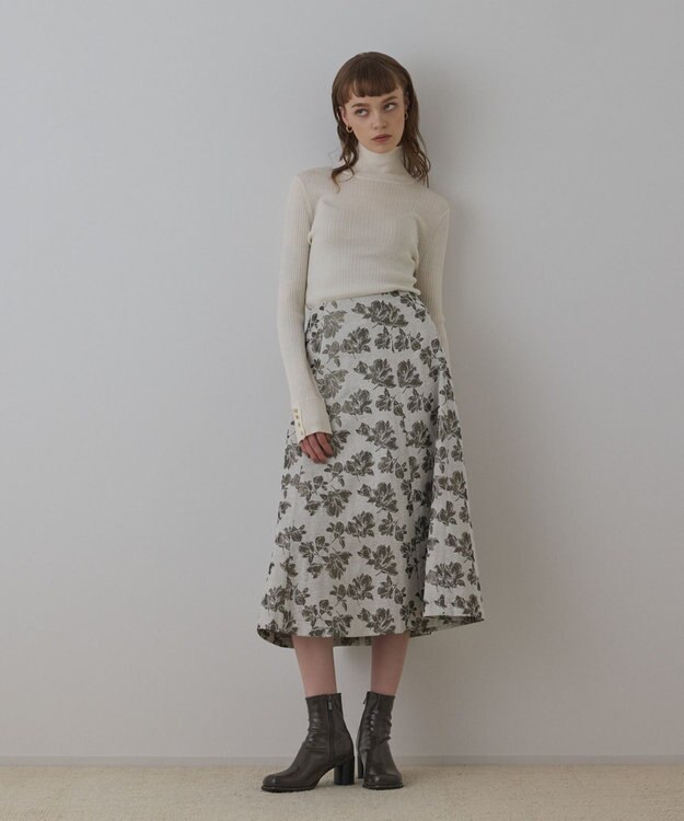 GRACE CONTINENTAL ラメフラワージャガードフレアスカート キナリ