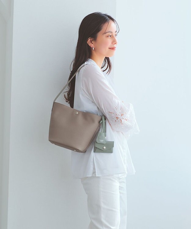 TOPKAPI 【Breath TOPKAPI】DUAL デュアル シュリンクレザー バイカラー 2way ワンハンドル ショルダーバッグ チャーム付き グレージュ