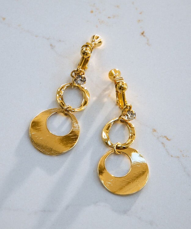 ANY SIS オーバルラウンド イヤリング ゴールド系