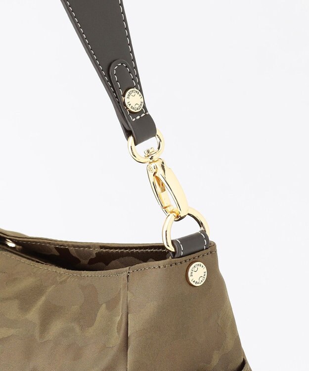 LA BAGAGERIE シャドージャカード 2WAYショルダーバッグ カーキ