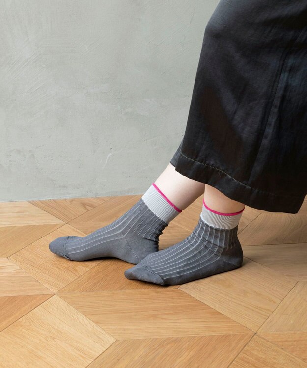 TRICOTE RIB LINE SHORT SOCKS／8×2リブラインショートソックス 95GRAY