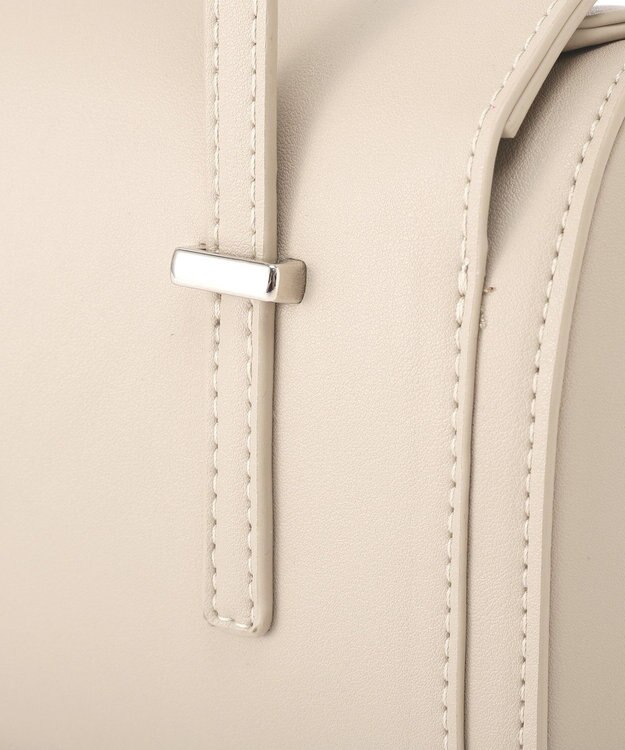 YECCA VECCA フェイクレザーミニボストンバッグ Silver