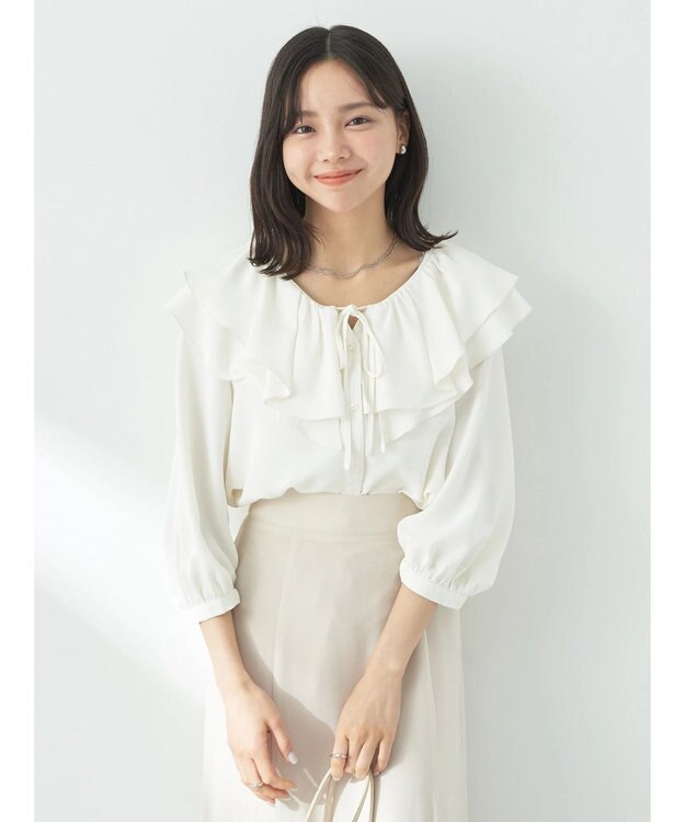 earth music&ecology メローラッフルブラウス Off White