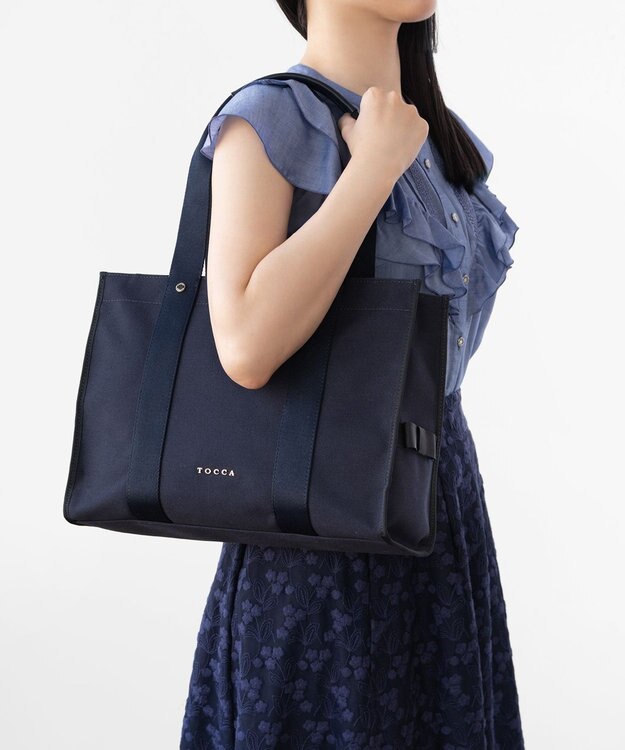 TOCCA TRIM RIBBON A4TOTE A4トートバッグ ネイビー系