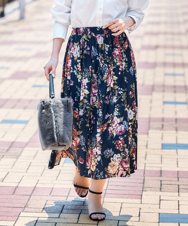 組曲 S 【23AW】ローズブーケプリント フレアスカート ネイビー系5