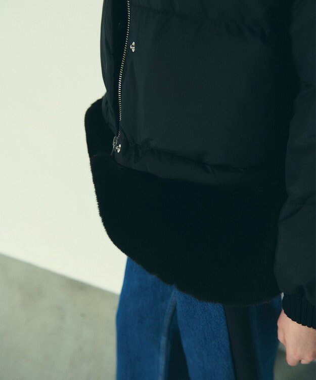 GRACE CONTINENTAL ヘムファーショートダウンジャケット ブラック