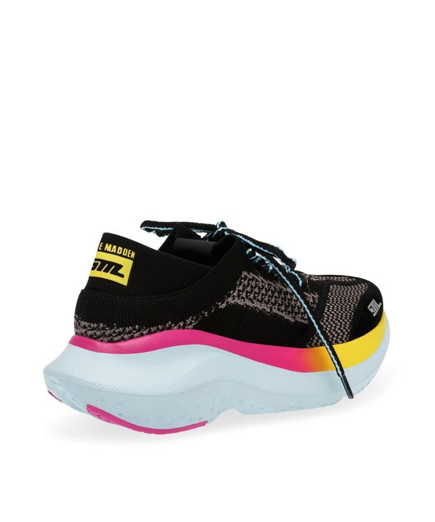 STEVE MADDEN ELEVATE 3 パフォーマンススニーカー ブラックマルチ