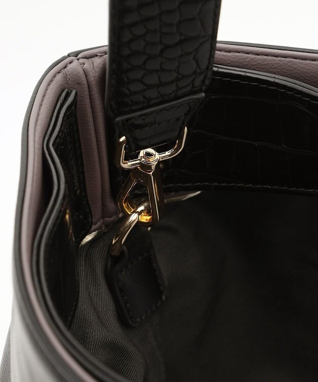 自由区 型押しクロコハンドルトート バック ブラック系