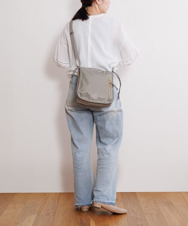 ACE BAGS & LUGGAGE HAyU × ace.  ユッカ ショルダーバッグ 17833 グレージュ