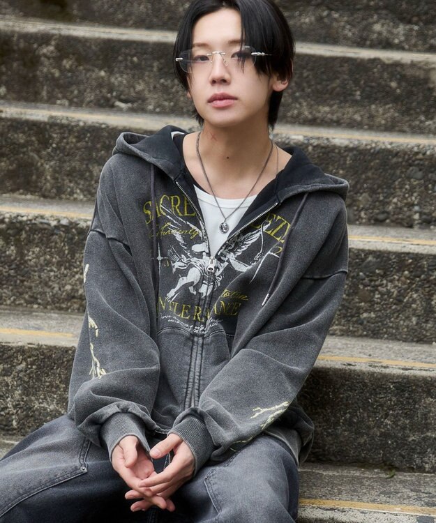 WEGO 【ユニセックス着用ITEM】ブリーチグラフィックZIPパーカー 柄3