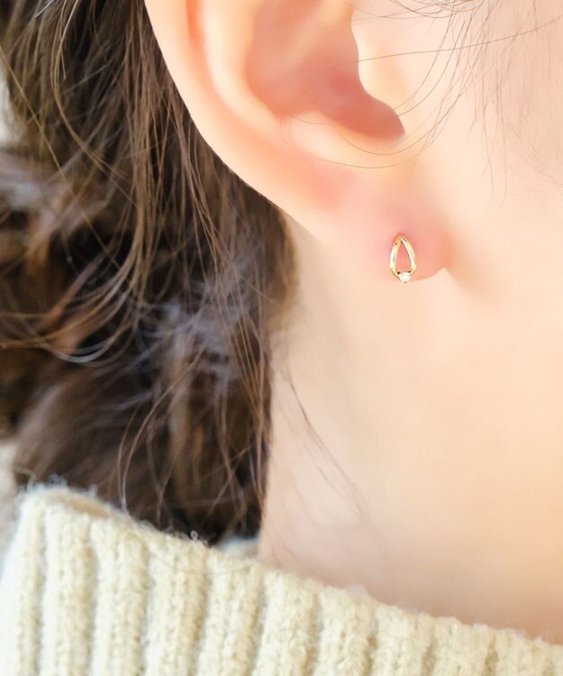 Phoebe 【K10】リーフダイヤモンドピアス　ゴールド ゴールド