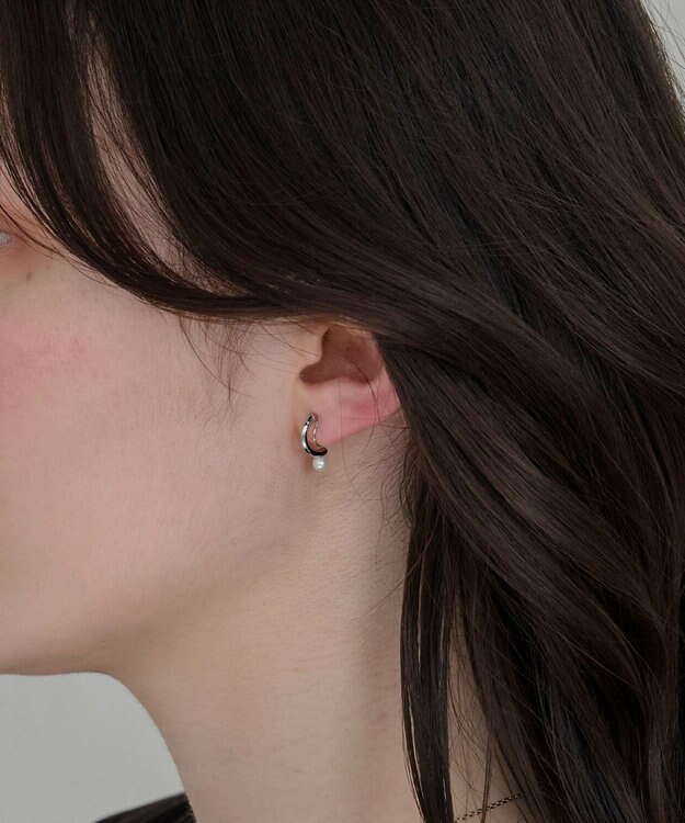 Phoebe 〈痛くないシリーズ/金属アレルギー対応〉ソロパールフープライトフィットイヤリング　シルバー/ニッケルフリー シルバー