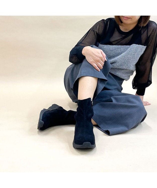 MODE ET JACOMO <noyau>軽量スニーカーショートブーツ ブラックスエード