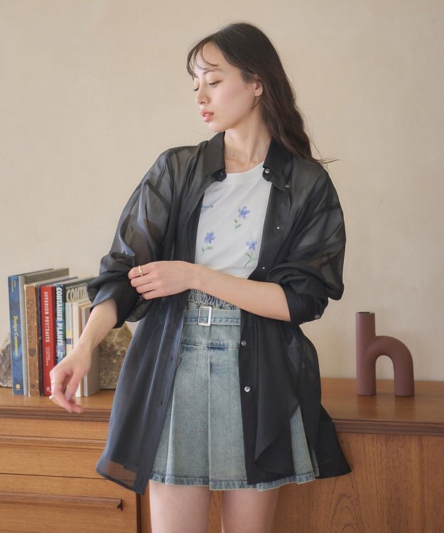 earth music&ecology アソートロマンティックグラフィックＴ Off White