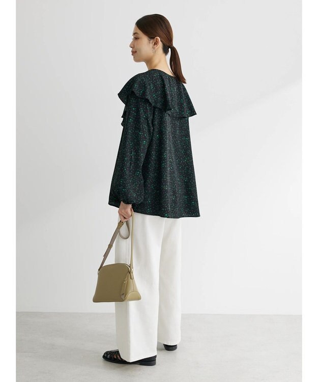 Green Parks 柄アソートラッフル衿ブラウス Flower