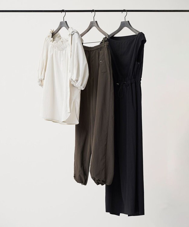 uncrave ライトプルーフナイロン オフショルブラウス グレージュ