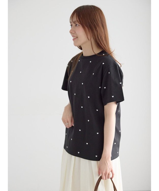 Te chichi 【接触冷感】ハート刺繍Tシャツ ブラック