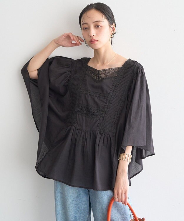 earth music&ecology 【WEB・一部店舗限定】【綿100％】レース＆ピンタックポンチョ Black