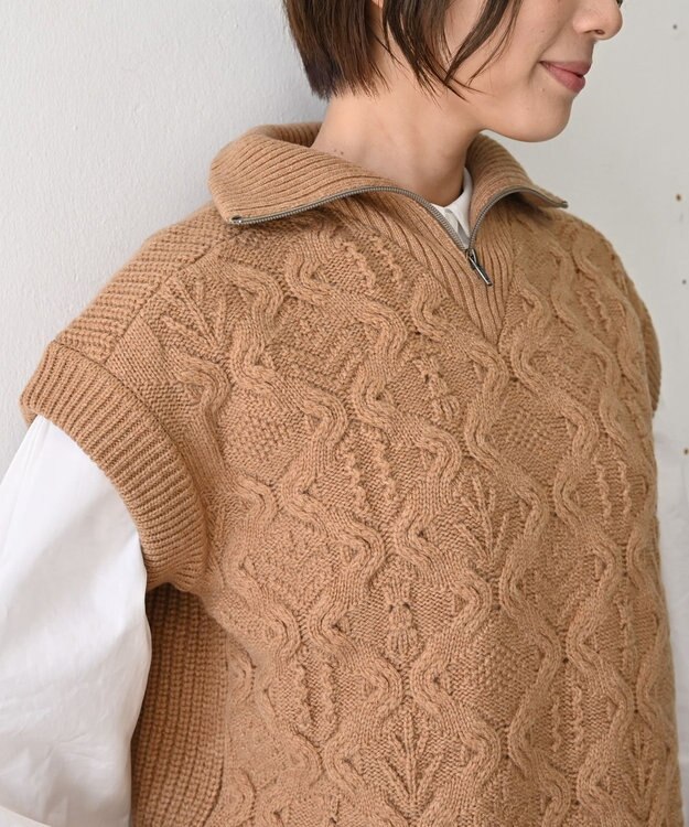 muuc 5種類の模様編み  パッチワーク柄ケーブル模様編みベスト キャメル