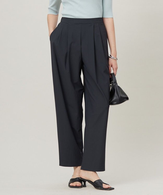 ICB L 【接触冷感・UVカット・防シワ・洗える】 アトラストリコット テーパードパンツ チャコール系