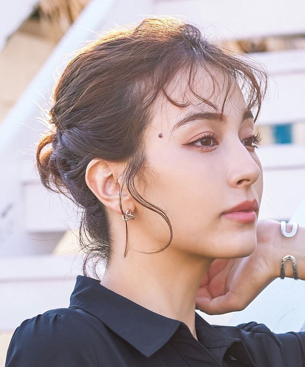 Tiaclasse 【選べる2TYPEデザイン】【金属アレルギー対応】 トゥワインピアス＆イヤリング ピアス：シルバー