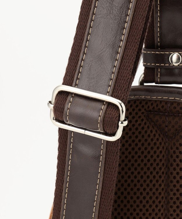 UNBILLION Otias アンティーク仕上げタイプ合皮ボディバッグS キャメル