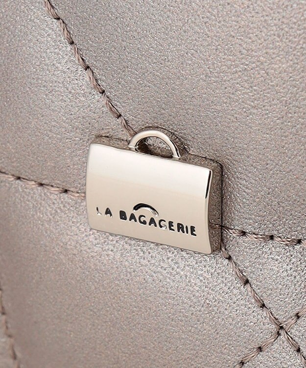 LA BAGAGERIE シープキルティング　2WAYショルダー ガンメタリック