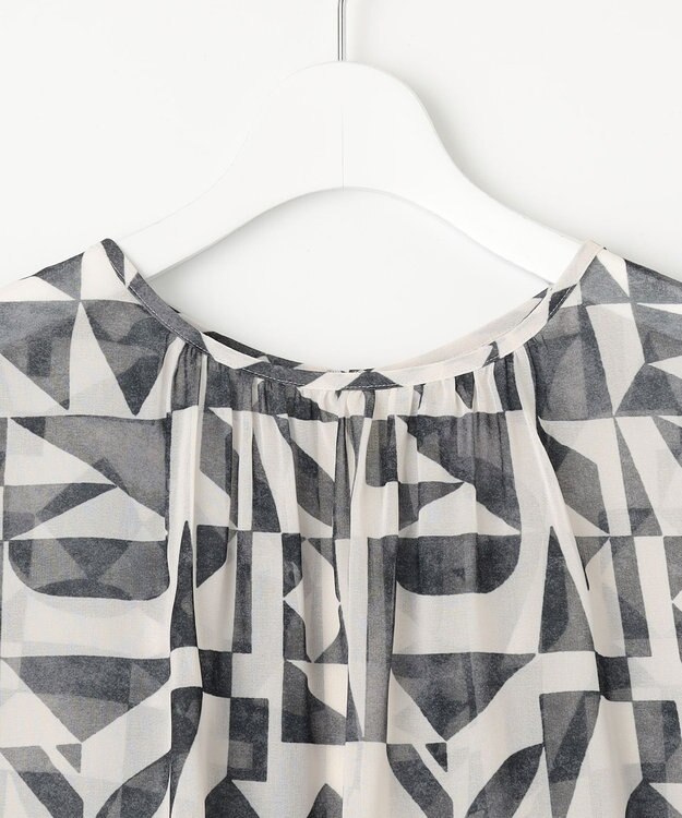 23区 【洗える】Ratti ウォールプリント ブラウス モノトーンプリント