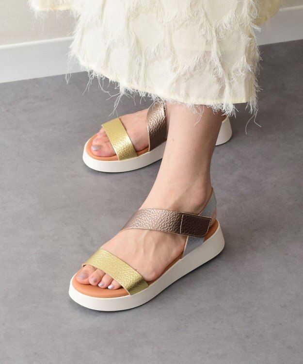 INTER-CHAUSSURES 【Oh my Sandals】クッションインソール厚底サンダル ゴールドコンビ