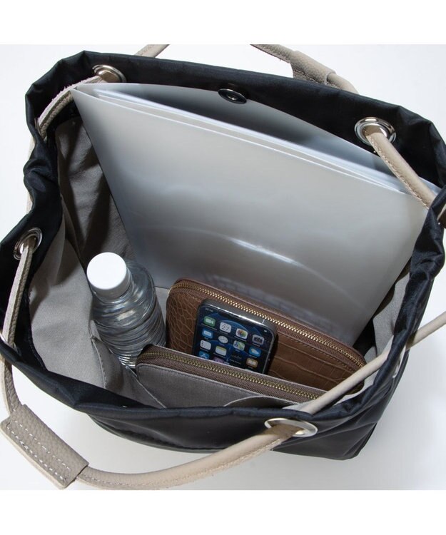 UNBILLION カシュカシュ cachecache / ナイロンツイル牛革付属ハトメショルダー オーク