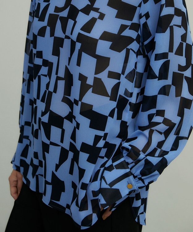 BEIGE， LUCIE / ノーカラーブラウス Sax × Navy