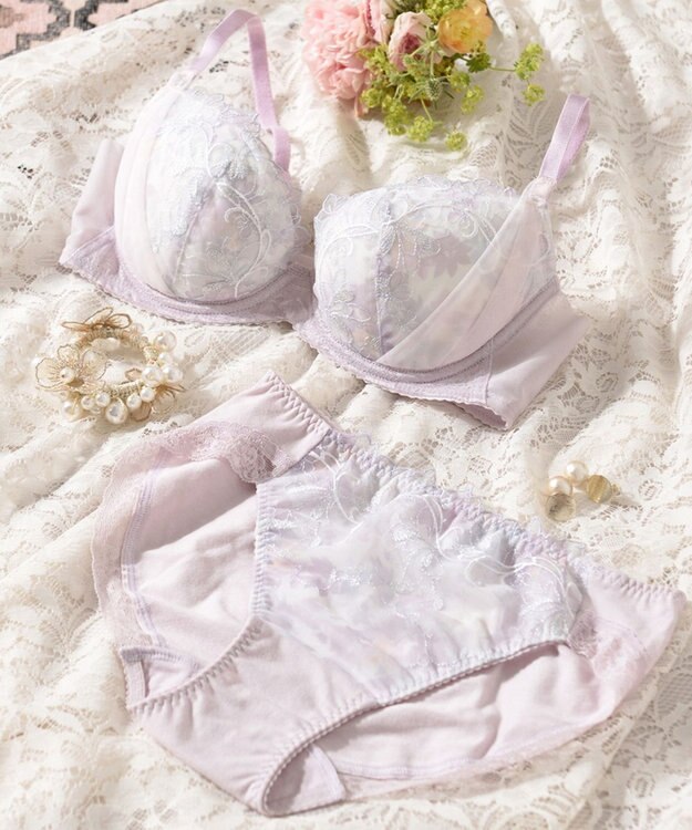 Wing 【エアリーソフトブラ】　ふんわりエアリーな着用感　脇から背中すっきり　ウイング／ワコール　KB2202 パープル