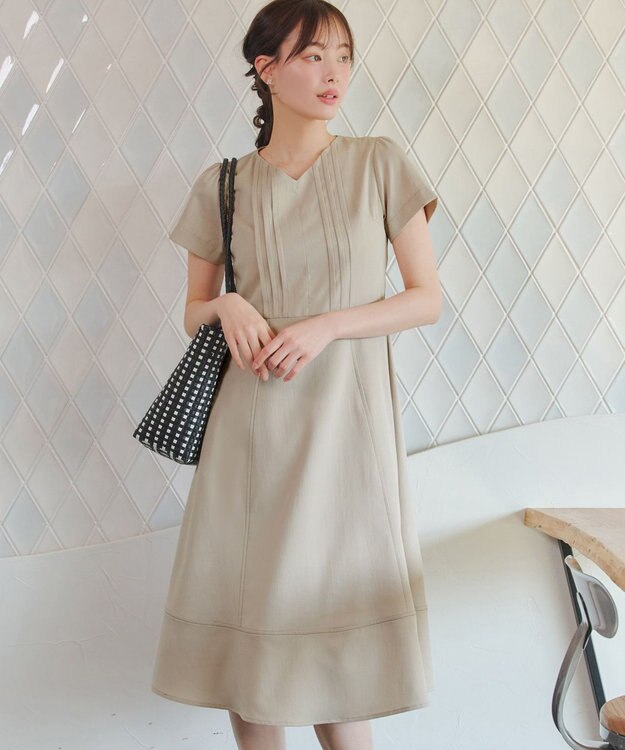 Tiaclasse L ピンタックステッチワンピース グレージュ