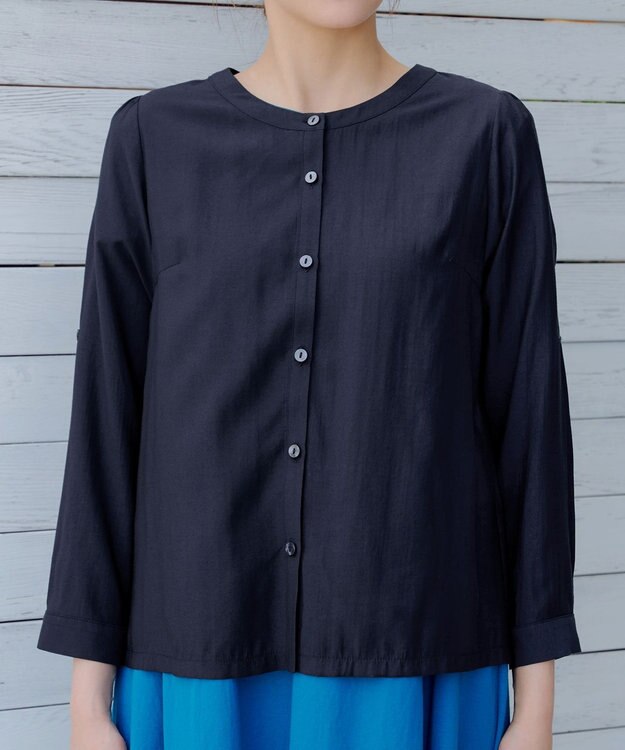 Tiaclasse L 【洗える】ノーカラーシアーシャツ ネイビー