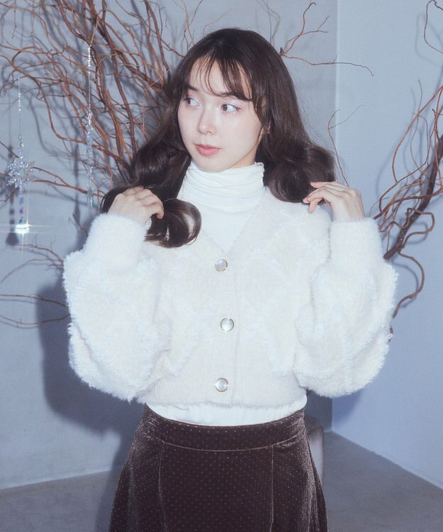 earth music&ecology シャギーダイヤ柄ショートニットカーディガン Light Beige