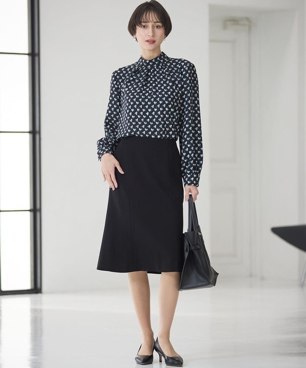 23区 L モダンアートプリントギャザーブラウス ネイビー系