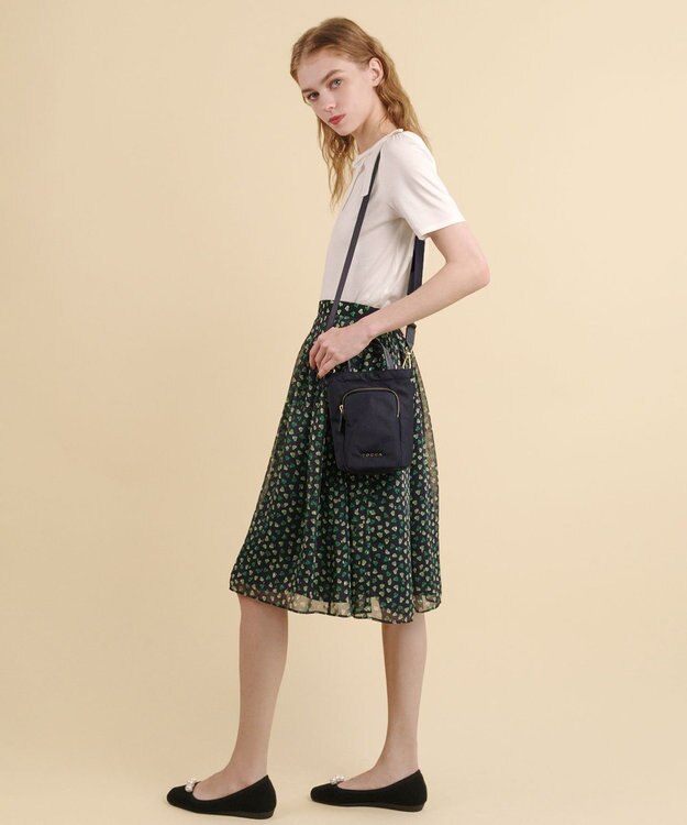 TOCCA 【撥水】COLLIS NYLON MULTIBAG マルチバッグ ネイビー系