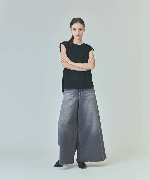 GRACE CONTINENTAL バックロゴ刺繍ノースリーブ ブラック