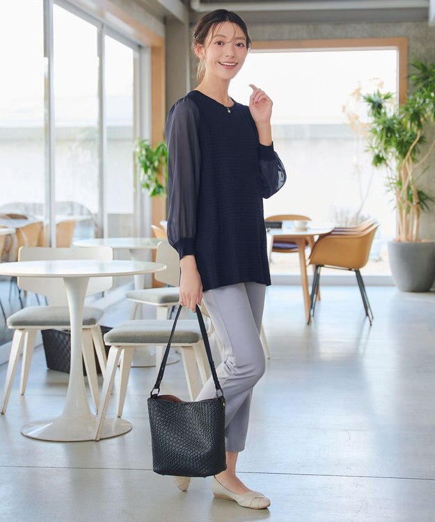 Tiaclasse シアーチェック柄ニットチュニック ネイビー