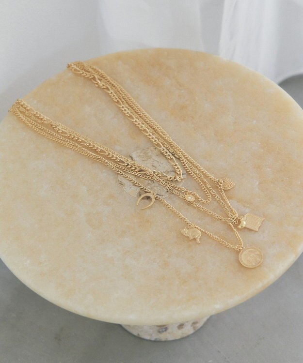 YECCA VECCA モチーフ4連ネックレス Gold
