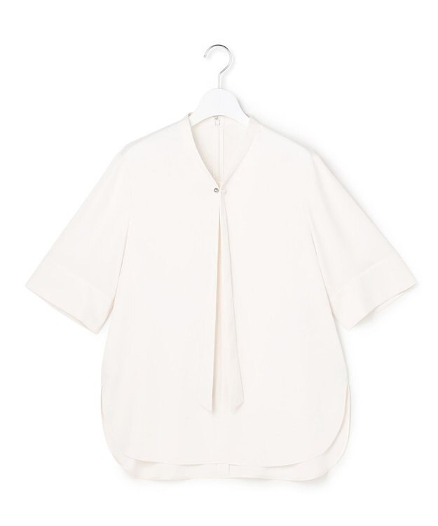 ICB 【先行予約】ストレッチシルキーツイル タイブラウス オフホワイト