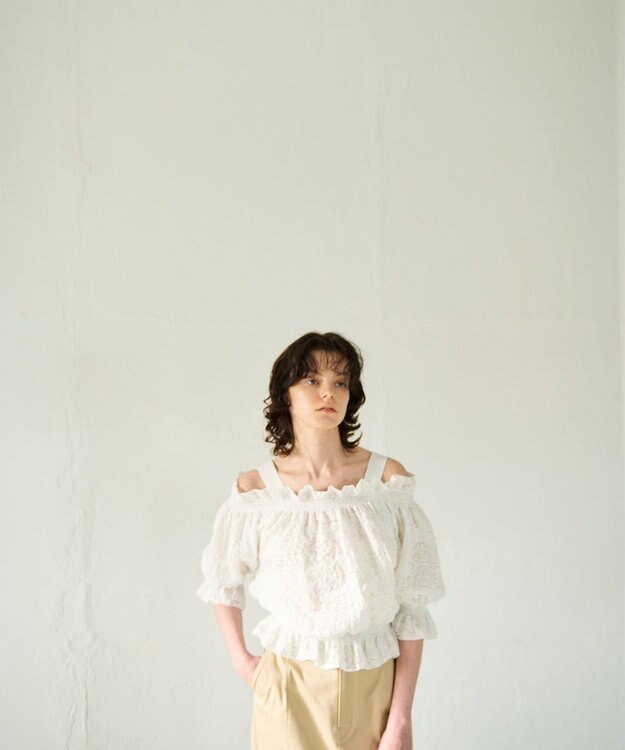 GRACE CONTINENTAL ドルマンフクレジャガードニットトップ ホワイト