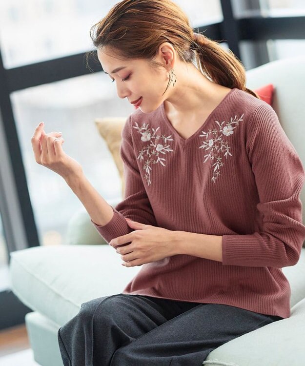 Tiaclasse 【洗える】刺繍リブニットトップス ピンク