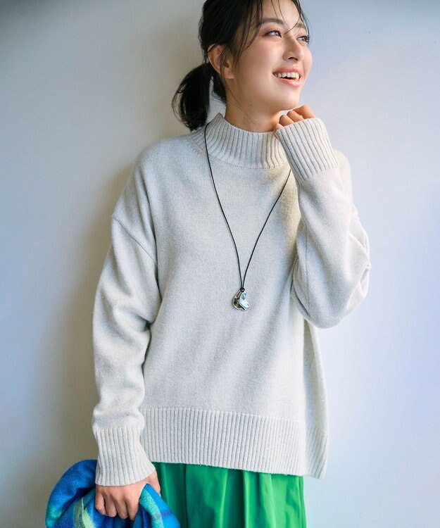 UNFILO L カシミヤブレンド ハイネックニット シルバーラメ