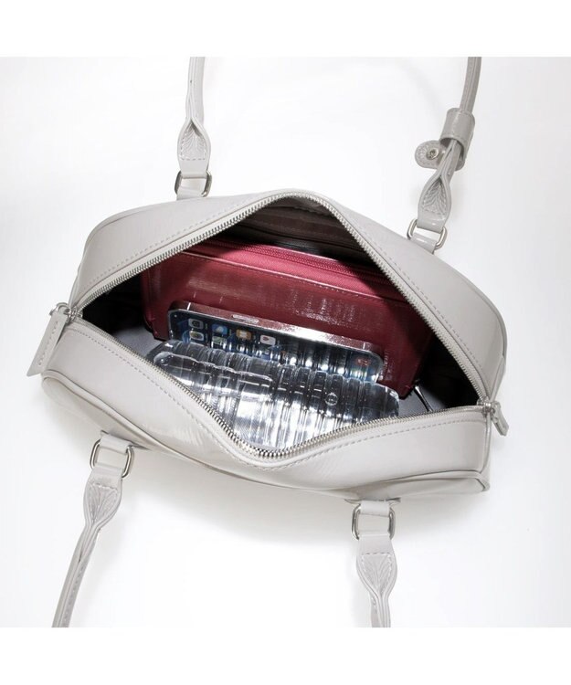 UNBILLION カシュカシュ cachecache / 横長エナメルボストン ライトグレー