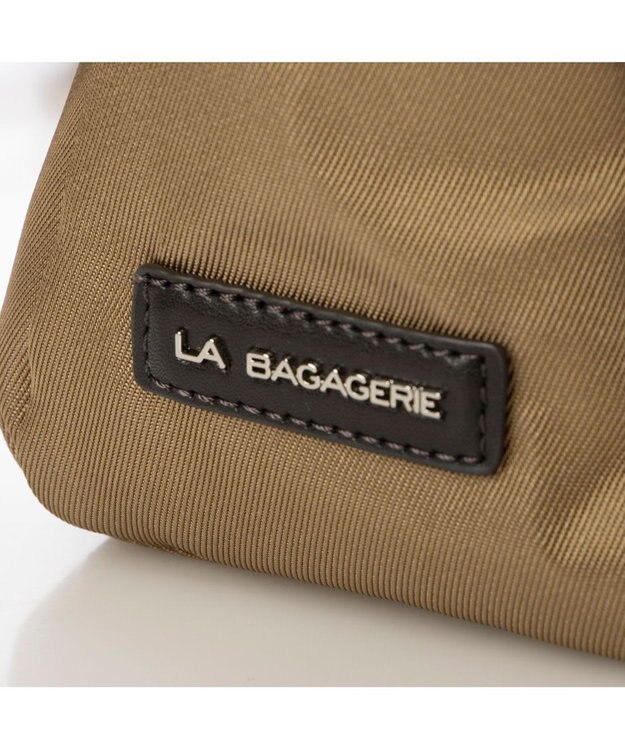 LA BAGAGERIE フロントポケット　スクエアナイロンショルダー　Sサイズ ベージュ