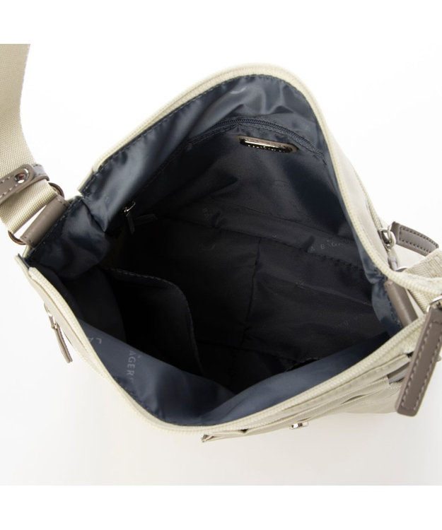 LA BAGAGERIE フロントポケット　スクエアナイロンショルダー　Sサイズ シルバー