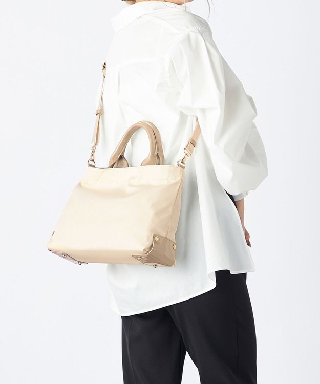 LA BAGAGERIE ツイルナイロン×エナメル 2WAYトートバッグ Sサイズ アイボリー